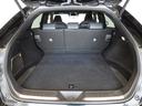 ５人乗車時でも十分なスペースのトランクルームです。