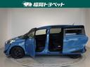 両側パワースライドドア付きだから、狭い駐車スペースなどでの 乗り降りラクラク!小さなお子さまのいるご家庭には嬉しい装備。