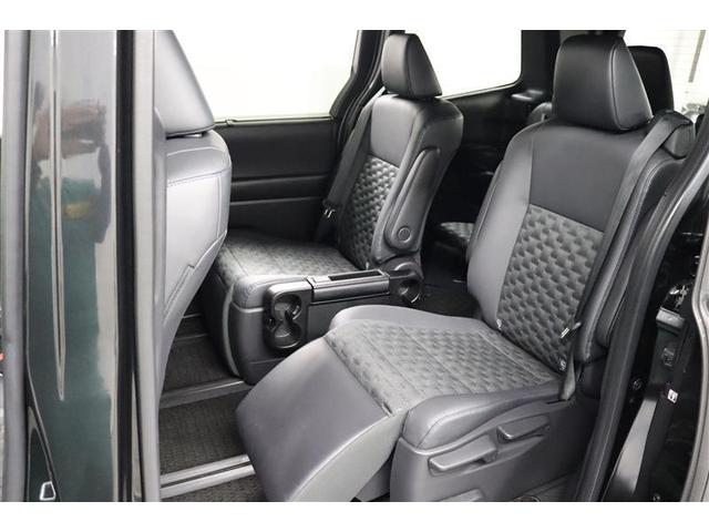 ヴォクシー Ｓ－Ｚ　１年保証　当社試乗車　後席モニター　フルセグ　メモリーナビ　ＤＶＤ再生　ミュージックプレイヤー接続可　バックカメラ　ＢＳモニター　衝突被害軽減システム　ＥＴＣ　両側電動スライド　ＬＥＤヘッドランプ（17枚目）