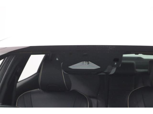 クラウンクロスオーバー Ｇレザーパッケージ　１年保証　ワンオーナー　シートエアコン　４ＷＤ　フルセグ　ミュージックプレイヤー接続可　バックカメラ　衝突被害軽減システム　ＥＴＣ　ドラレコ　ＬＥＤヘッドランプ　アイドリングストップ（11枚目）