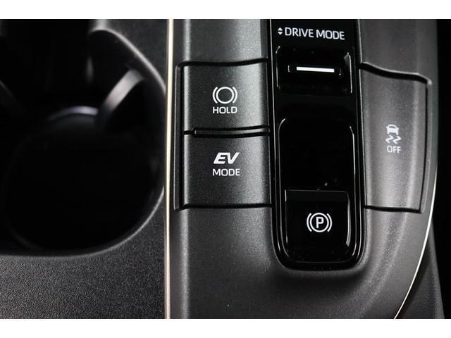 クラウンクロスオーバー Ｇレザーパッケージ　１年保証　ワンオーナー　シートエアコン　４ＷＤ　フルセグ　ミュージックプレイヤー接続可　バックカメラ　衝突被害軽減システム　ＥＴＣ　ドラレコ　ＬＥＤヘッドランプ　アイドリングストップ（26枚目）