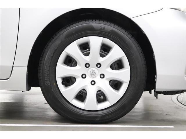 �X�`�[���z�C�[���Ƀz�C�[���L���b�v�𑕒����Ă��܂��B