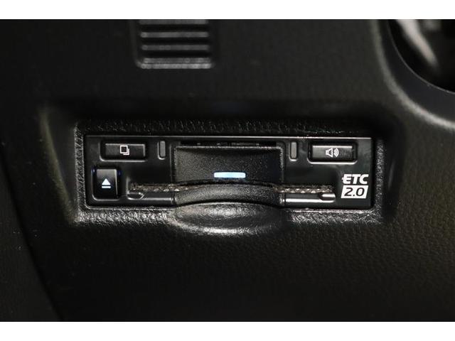 ヴォクシー ハイブリッドＳ－Ｚ　１年保証　ワンオーナー　フルセグ　メモリーナビ　ＤＶＤ再生　ミュージックプレイヤー接続可　バックカメラ　衝突被害軽減システム　ＥＴＣ　両側電動スライド　ＬＥＤヘッドランプ　乗車定員７人　３列シート（9枚目）