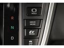 ハイブリッドＳ－Ｚ　１年保証　ワンオーナー　フルセグ　メモリーナビ　ＤＶＤ再生　ミュージックプレイヤー接続可　バックカメラ　衝突被害軽減システム　ＥＴＣ　両側電動スライド　ＬＥＤヘッドランプ　乗車定員７人　３列シート（29枚目）