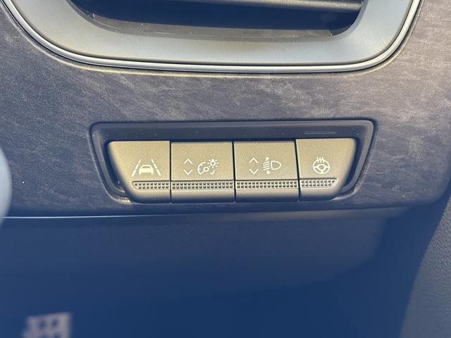 アルカナ エスプリ　アルピーヌ　Ｅ－テックフルハイブリッド　当店デモカー　新車保証付　９．３インチマルチメディアＥＡＳＹＬＩＮＫ・全周囲カメラ・バックモニター・スマートキー・ステアリングヒーター（25枚目）