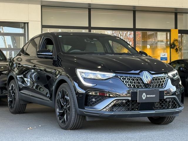 アルカナ エスプリ　アルピーヌ　マイルドハイブリッド　当店デモカー　新車保証付　９．３インチマルチメディアＥＡＳＹＬＩＮＫ・全周囲カメラ・バックモニター・スマートキー・ステアリングヒーター（6枚目）