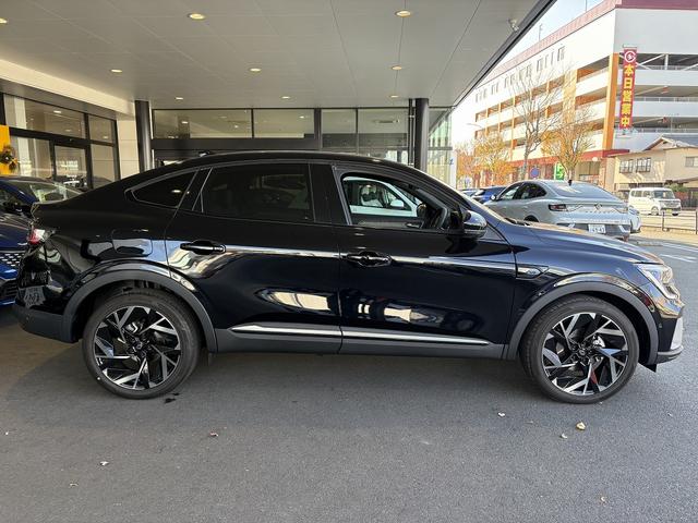 アルカナ エスプリ　アルピーヌ　マイルドハイブリッド　当店デモカー　新車保証付　９．３インチマルチメディアＥＡＳＹＬＩＮＫ・全周囲カメラ・バックモニター・スマートキー・ステアリングヒーター（7枚目）