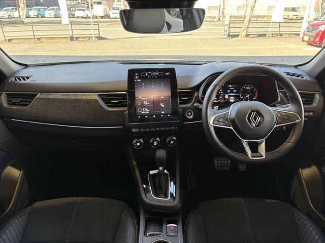 アルカナ エスプリ　アルピーヌ　マイルドハイブリッド　当店デモカー　新車保証付　９．３インチマルチメディアＥＡＳＹＬＩＮＫ・全周囲カメラ・バックモニター・スマートキー・ステアリングヒーター（10枚目）