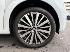 �ܥǥ�Ʊ�������ɥ⡼�롢����������������ۥ����롢�ץ饤�Х������饹�ʤɤο������˲ä��� 4