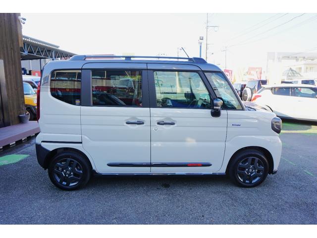 スペーシアギア ハイブリッドＸＺ　全方位モニター付メモリーナビゲーション・スズキコネクト対応通信機装着車　デュアルセンサーブレーキサポートＩＩ　フルセグＴＶ　バックカメラ　ＬＥＤヘッドライト　サイドカーテン　届出済未使用車（10枚目）