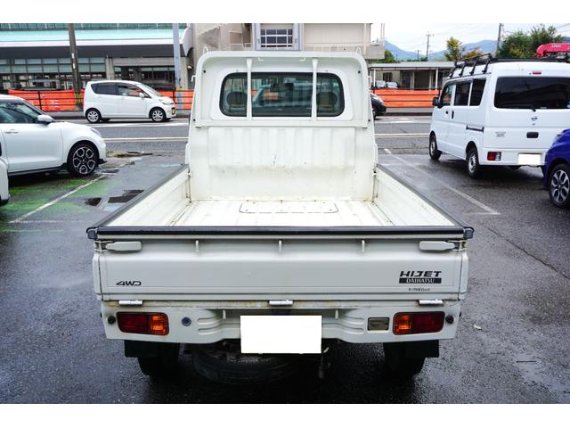ハイゼットトラック スペシャル　農用パック　エアコン　パワステ　ラジオ　５速マニュアル車（8枚目）