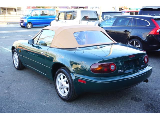 ユーノスロードスター Ｖスペシャル　５速マニュアル車　パワステ　パワーウインド　タイミングベルト交換済　純正１４インチホイール　幌新品　スペアタイヤ（10枚目）