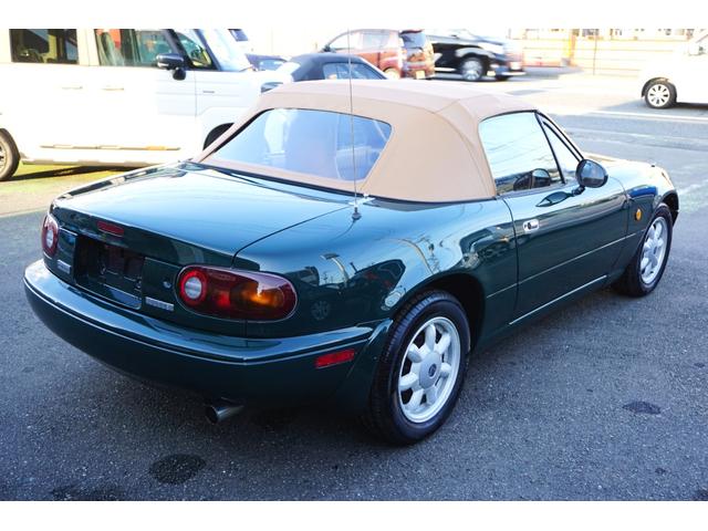 ユーノスロードスター Ｖスペシャル　５速マニュアル車　パワステ　パワーウインド　タイミングベルト交換済　純正１４インチホイール　幌新品　スペアタイヤ（12枚目）