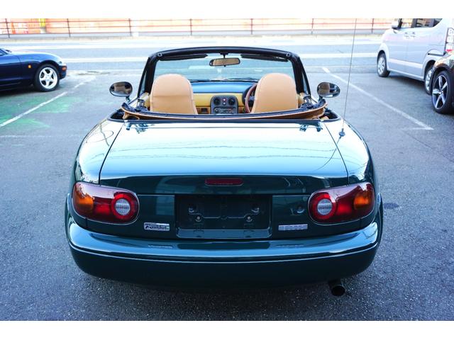 ユーノスロードスター Ｖスペシャル　５速マニュアル車　パワステ　パワーウインド　タイミングベルト交換済　純正１４インチホイール　幌新品　スペアタイヤ（19枚目）