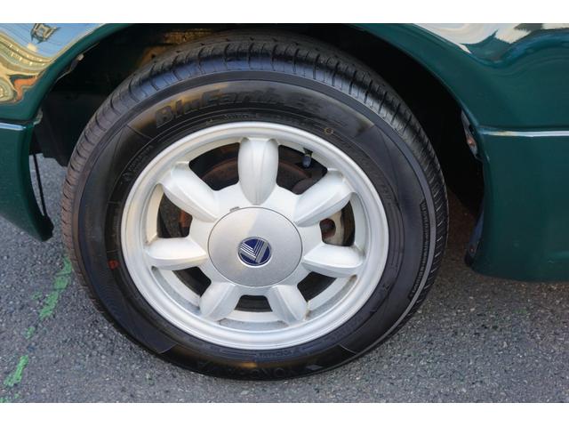 ユーノスロードスター Ｖスペシャル　５速マニュアル車　パワステ　パワーウインド　タイミングベルト交換済　純正１４インチホイール　幌新品　スペアタイヤ（24枚目）