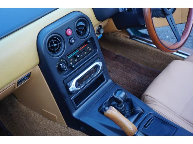 ユーノスロードスター Ｖスペシャル　５速マニュアル車　パワステ　パワーウインド　タイミングベルト交換済　純正１４インチホイール　幌新品　スペアタイヤ（35枚目）