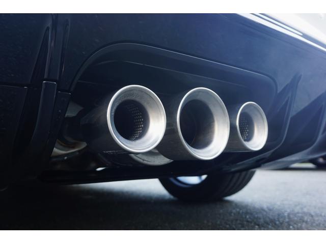 シビック タイプＲ　登録済未使用車　走行距離１０Ｋｍ　６速マニュアル車　バックカメラ　ナビフルセグＴＶ　Ｂｌｕｅｔｏｏｔｈ　ＥＴＣ　純正１９インチホイール（30枚目）