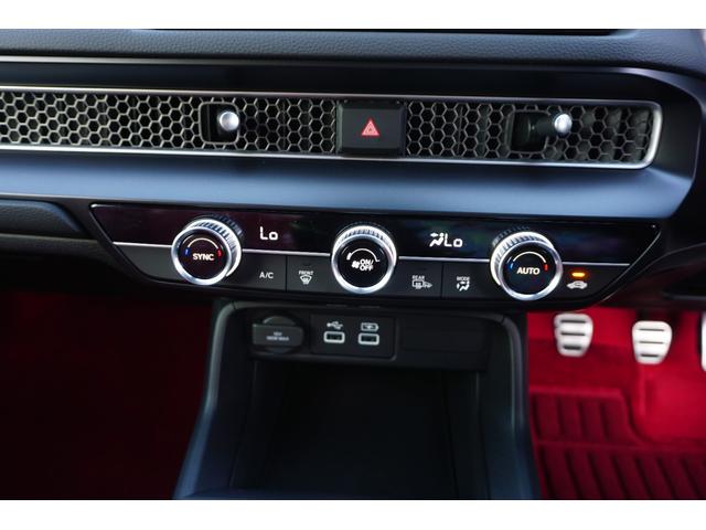 シビック タイプＲ　登録済未使用車　走行距離１０Ｋｍ　６速マニュアル車　バックカメラ　ナビフルセグＴＶ　Ｂｌｕｅｔｏｏｔｈ　ＥＴＣ　純正１９インチホイール（52枚目）