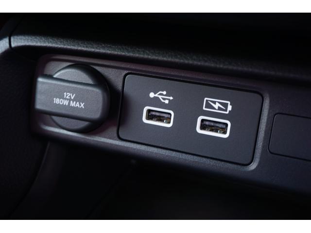 シビック タイプＲ　登録済未使用車　走行距離１０Ｋｍ　６速マニュアル車　バックカメラ　ナビフルセグＴＶ　Ｂｌｕｅｔｏｏｔｈ　ＥＴＣ　純正１９インチホイール（54枚目）