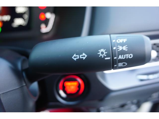 シビック タイプＲ　登録済未使用車　走行距離１０Ｋｍ　６速マニュアル車　バックカメラ　ナビフルセグＴＶ　Ｂｌｕｅｔｏｏｔｈ　ＥＴＣ　純正１９インチホイール（57枚目）