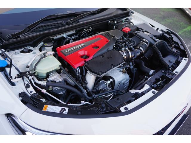 シビック タイプＲ　登録済未使用車　走行距離１０Ｋｍ　６速マニュアル車　バックカメラ　ナビフルセグＴＶ　Ｂｌｕｅｔｏｏｔｈ　ＥＴＣ　純正１９インチホイール（65枚目）