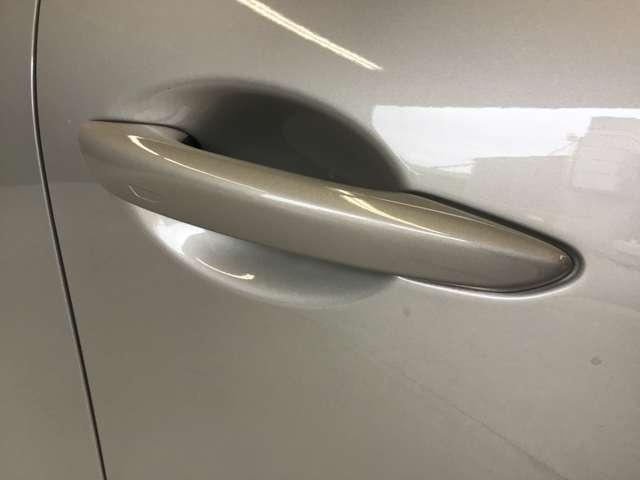 MAZDA3ファストバック 20S TRGSEL レザーシート Pシート フルセグTV レーダークルーズ LEDヘッドライト キーレス 衝突被害軽減ブレーキ シートヒーター スマートキー バックカメラ ETC アイドリングストップ ナビTV 4WD(5枚目)