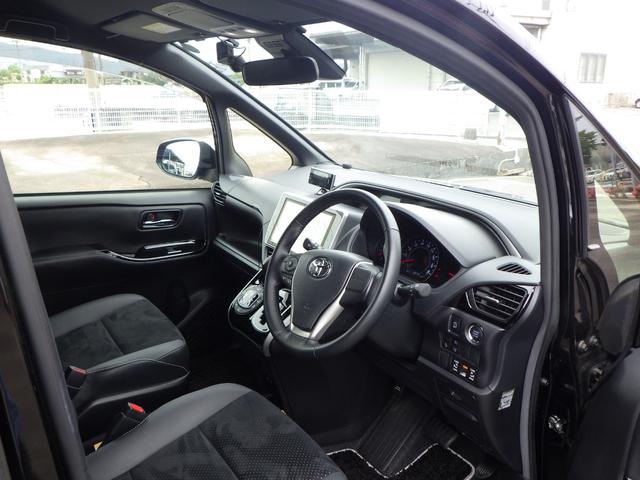 TOYOTA VOXY ZS KIRAMEKI III Best Japan Spec Recon Car for Import Malaysia