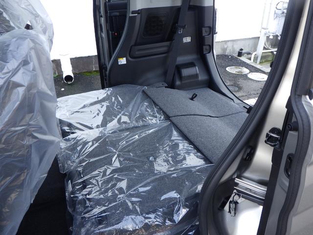 スペーシアカスタム ハイブリッドＸＳ　４ｋｍ　届出済未使用車　左右後部座席シートオットマン　両側電動スライド　ＬＥＤヘッドライト＆フォグ　ヘッドアップディスプレイ　２シートヒーター　室内サーキュレータ　左右リアドアロールサンシェード（32枚目）