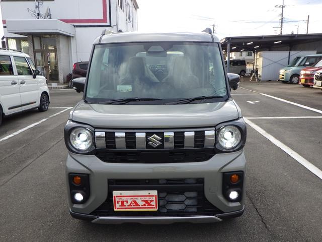 スペーシアギア 　純正９インチ全方位モニター付メモリーナビ　ブルートゥース　ＵＳＢ　スマホ対応・アップルカープレイ・アンドロイドオート対応ディスプレイオーディオ　ステリモスイッチ　届出済未使用車（3枚目）