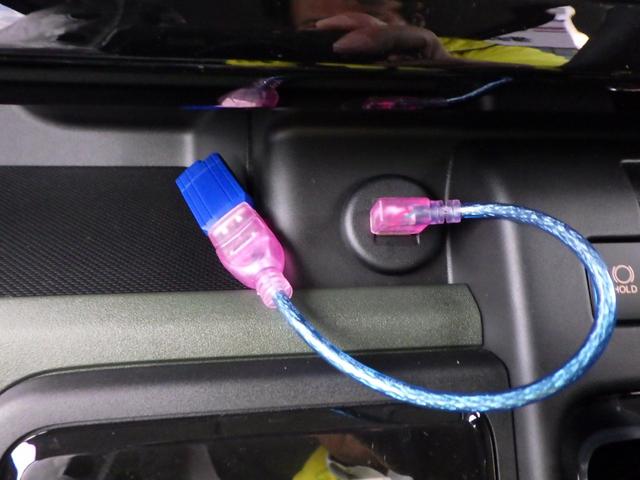 スペーシアギア 　純正９インチ全方位モニター付メモリーナビ　ブルートゥース　ＵＳＢ　スマホ対応・アップルカープレイ・アンドロイドオート対応ディスプレイオーディオ　ステリモスイッチ　届出済未使用車（64枚目）