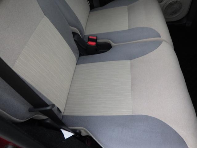 弊社は自社整備工場完備。２級整備士（検査員資格全員取得）７名、板金塗装＆ボディコート専門スタッフ４名。自動車保険専門スタッフ１名。フロント３名。クリーニング専門スタッフ１名。