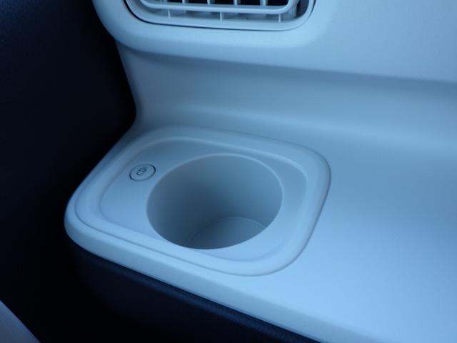 ムーヴキャンバス ストライプスＧ　シャイニングホワイト／レーザーブルー　３ｋｍ・届出済未使用車　ＬＥＤヘッドライト＆フォグランプ　両側電動スライドドア　２シートヒーター　バックカメラ＆ステリモ　純正フロアマット＆サイドバイザー（55枚目）