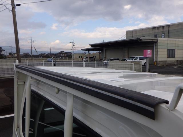 ハイゼットトラック スタンダード　６１４９１ｋｍ　有効車検期限８／１２　ワンタッチボタン式パートタイム４ＷＤ　ＡＣ　ＰＳ　ヘッドライトレベライザー　荷台ゴムマット　三方開プロテクターゴム　鳥居ゲートゴム　リアゲートチェーン（17枚目）