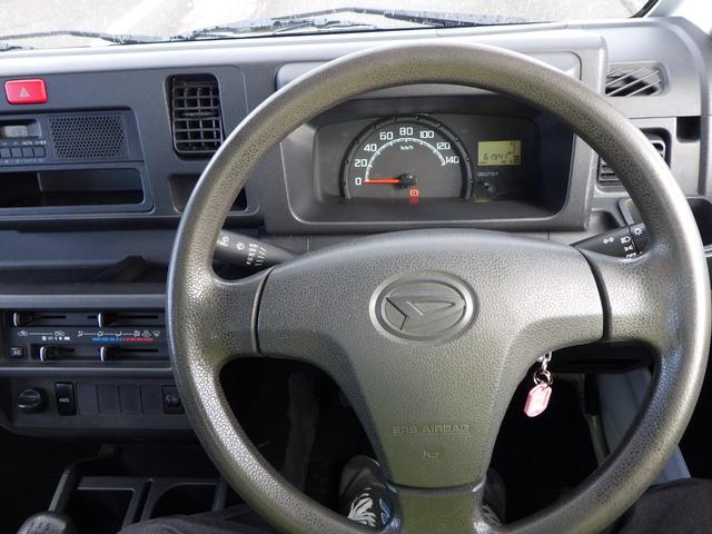 ハイゼットトラック スタンダード　６１４９１ｋｍ　有効車検期限８／１２　ワンタッチボタン式パートタイム４ＷＤ　ＡＣ　ＰＳ　ヘッドライトレベライザー　荷台ゴムマット　三方開プロテクターゴム　鳥居ゲートゴム　リアゲートチェーン（31枚目）