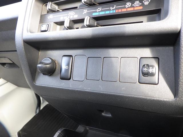 ハイゼットトラック スタンダード　６１４９１ｋｍ　有効車検期限８／１２　ワンタッチボタン式パートタイム４ＷＤ　ＡＣ　ＰＳ　ヘッドライトレベライザー　荷台ゴムマット　三方開プロテクターゴム　鳥居ゲートゴム　リアゲートチェーン（35枚目）