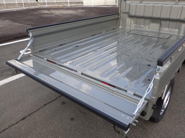 キャリイトラック ＫＣエアコン・パワステ農繁仕様　４ＷＤ　４ＡＴ　オートライト　オートハイビーム　パワーウインド　キーレスエントリー　三方開プロテクターゴム　鳥居ゲートゴム　リアゲートチェーン　作業灯　ＬＥＤ室内灯　衝突被害軽減ブレーキ（16枚目）