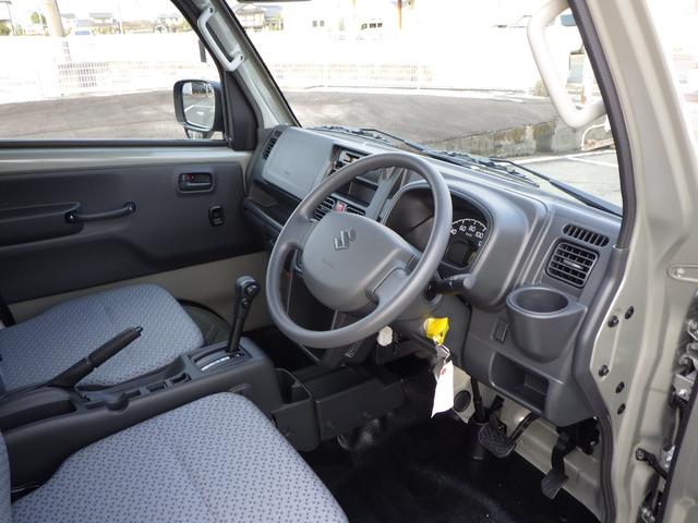 キャリイトラック ＫＣエアコン・パワステ農繁仕様　４ＷＤ　４ＡＴ　オートライト　オートハイビーム　パワーウインド　キーレスエントリー　三方開プロテクターゴム　鳥居ゲートゴム　リアゲートチェーン　作業灯　ＬＥＤ室内灯　衝突被害軽減ブレーキ（18枚目）