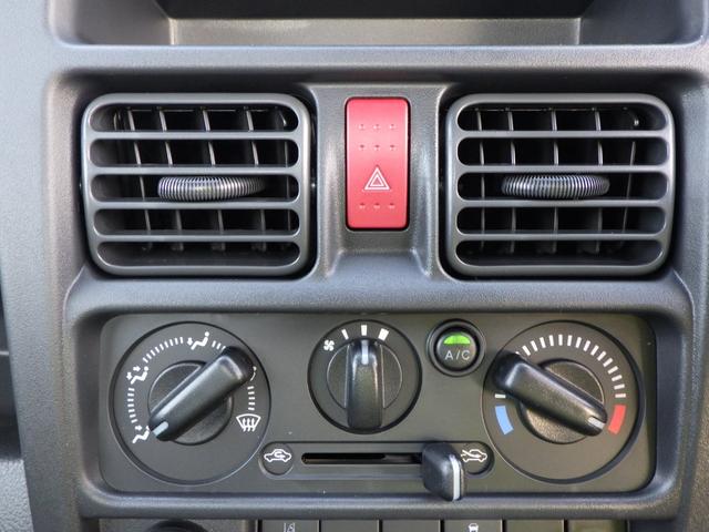 キャリイトラック ＫＣエアコン・パワステ農繁仕様　４ＷＤ　４ＡＴ　オートライト　オートハイビーム　パワーウインド　キーレスエントリー　三方開プロテクターゴム　鳥居ゲートゴム　リアゲートチェーン　作業灯　ＬＥＤ室内灯　衝突被害軽減ブレーキ（37枚目）