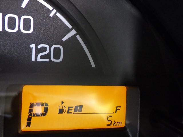 キャリイトラック ＫＣエアコン・パワステ農繁仕様　４ＷＤ　４ＡＴ　オートライト　オートハイビーム　パワーウインド　キーレスエントリー　三方開プロテクターゴム　鳥居ゲートゴム　リアゲートチェーン　作業灯　ＬＥＤ室内灯　衝突被害軽減ブレーキ（42枚目）