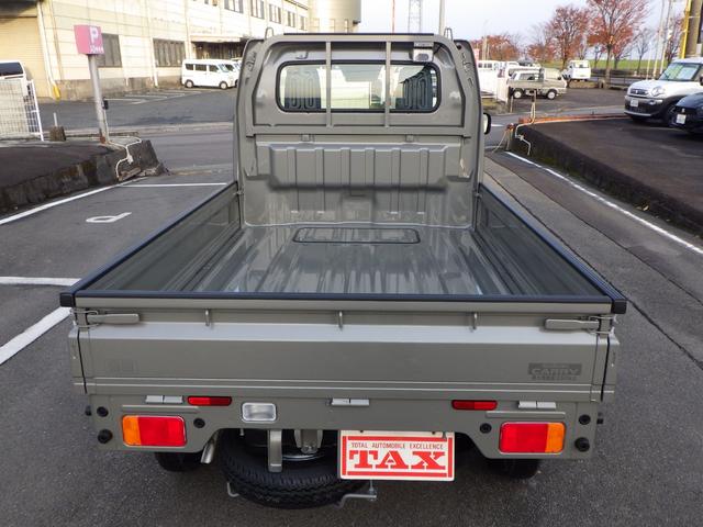 キャリイトラック ＫＣエアコン・パワステ農繁仕様　４ＷＤ　４ＡＴ　オートライト　オートハイビーム　パワーウインド　キーレスエントリー　三方開プロテクターゴム　鳥居ゲートゴム　リアゲートチェーン　作業灯　ＬＥＤ室内灯　衝突被害軽減ブレーキ（6枚目）