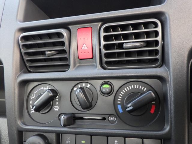 キャリイトラック ＫＣエアコン・パワステ農繁仕様　４ＷＤ　４ＡＴ　オートライト　オートハイビーム　パワーウインド　キーレスエントリー　三方開プロテクターゴム　鳥居ゲートゴム　リアゲートチェーン　作業灯　ＬＥＤ室内灯　衝突被害軽減ブレーキ（38枚目）