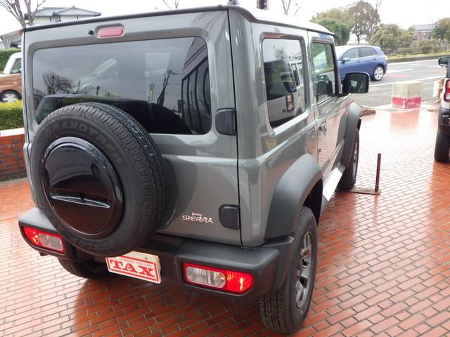 ジムニーシエラ JC 5km 有効車検期限9/12 前後衝突被害軽減ブレーキ アダプティブクルーズコントロール LEDヘッドライト フォグランプ 2シートヒーター 15インチアルミホイール 登録済未使用車 展示車UP(5枚目)