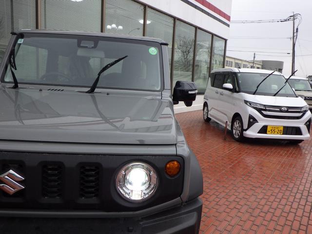 ジムニーシエラ JC 5km 有効車検期限9/12 前後衝突被害軽減ブレーキ アダプティブクルーズコントロール LEDヘッドライト フォグランプ 2シートヒーター 15インチアルミホイール 登録済未使用車 展示車UP(11枚目)