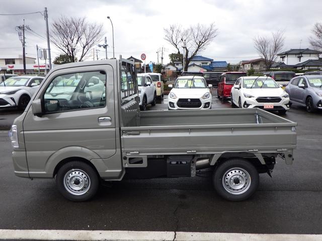 キャリイトラック ＫＸ　高低速２段切替式パートタイム４ＷＤ　デフロック機構電動格納ミラー　ＬＥＤヘッドライト　フォグランプ　パワーウインド　キーレス　純正ＣＤ　２スピーカー　リアゲートチェーン　作業灯　ＬＥＤ室内灯（8枚目）