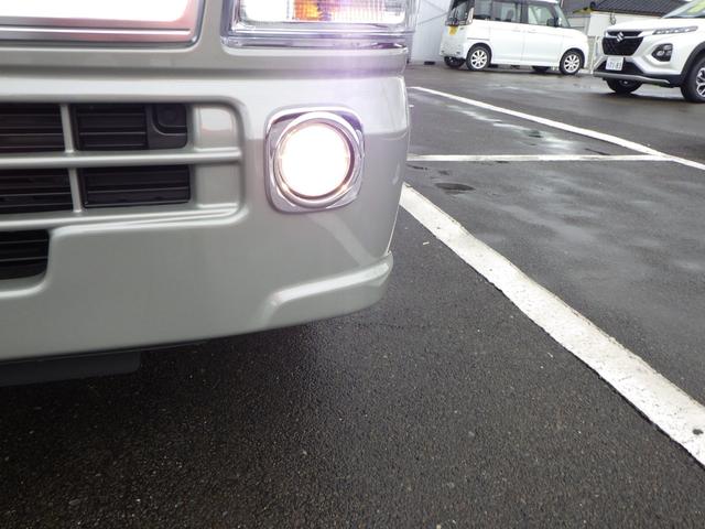 キャリイトラック ＫＸ　高低速２段切替式パートタイム４ＷＤ　デフロック機構電動格納ミラー　ＬＥＤヘッドライト　フォグランプ　パワーウインド　キーレス　純正ＣＤ　２スピーカー　リアゲートチェーン　作業灯　ＬＥＤ室内灯（12枚目）