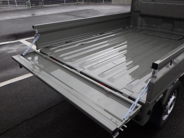 キャリイトラック ＫＸ　高低速２段切替式パートタイム４ＷＤ　デフロック機構電動格納ミラー　ＬＥＤヘッドライト　フォグランプ　パワーウインド　キーレス　純正ＣＤ　２スピーカー　リアゲートチェーン　作業灯　ＬＥＤ室内灯（16枚目）