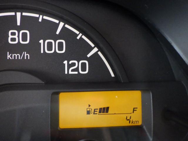 キャリイトラック ＫＸ　高低速２段切替式パートタイム４ＷＤ　デフロック機構電動格納ミラー　ＬＥＤヘッドライト　フォグランプ　パワーウインド　キーレス　純正ＣＤ　２スピーカー　リアゲートチェーン　作業灯　ＬＥＤ室内灯（44枚目）