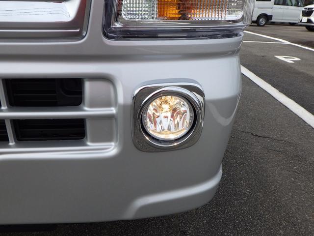 キャリイトラック ＫＸ　高低速２段切替式パートタイム４ＷＤ　デフロック機構電動格納ミラー　ＬＥＤヘッドライト　フォグランプ　パワーウインド　キーレス　純正ＣＤ　２スピーカー　リアゲートチェーン　作業灯　ＬＥＤ室内灯（12枚目）