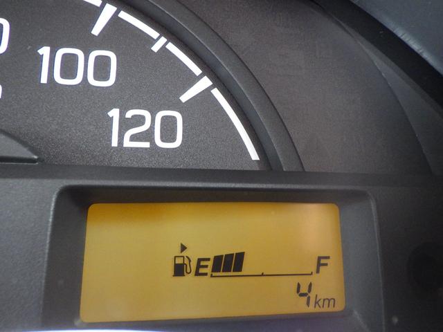 キャリイトラック ＫＸ　高低速２段切替式パートタイム４ＷＤ　デフロック機構電動格納ミラー　ＬＥＤヘッドライト　フォグランプ　パワーウインド　キーレス　純正ＣＤ　２スピーカー　リアゲートチェーン　作業灯　ＬＥＤ室内灯（45枚目）