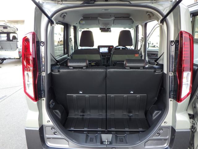 スペーシアギア ハイブリッドＸＺ　禁煙車　弊社試乗車ＵＰ　８インチフルセグナビ・走行中視聴ＯＫ　４１０９ｋｍ　ＬＥＤヘッドライト＆フォグランプ　両側電動スライドドア　ルーフレール　後席オットマン　室内サーキュレーター　アルミホイール（29枚目）